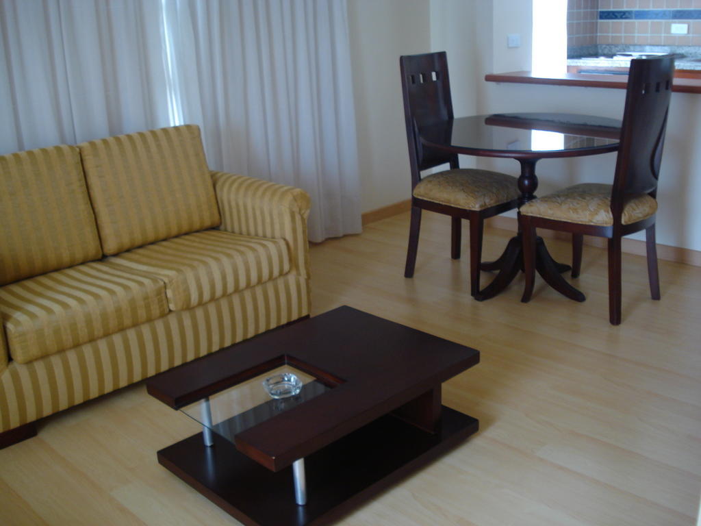 Apartamentos Santa Maria Bogotá Chambre photo