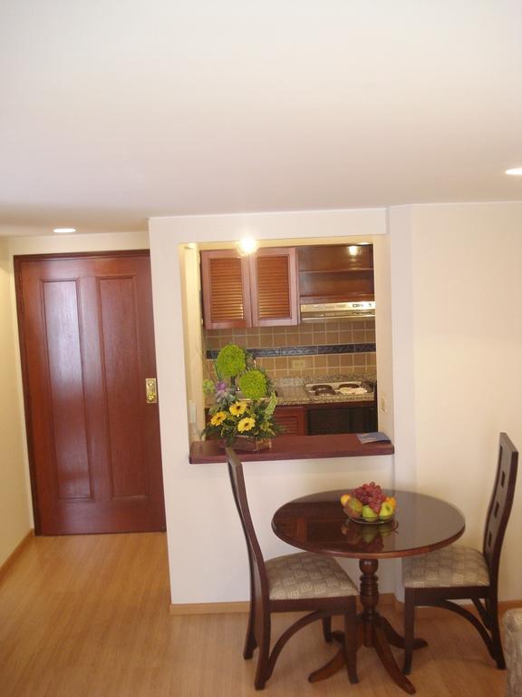 Apartamentos Santa Maria Bogotá Chambre photo